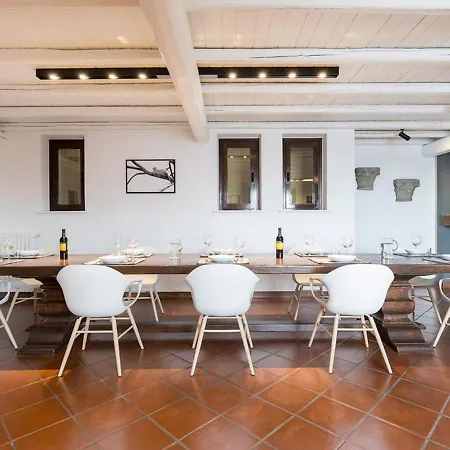 Villa Falcone 5 Bedrooms 10 Pax *