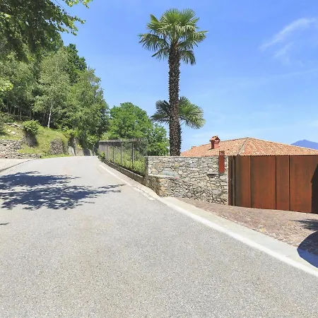 Falcone 5 Bedrooms 10 Pax Villa