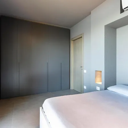 Falcone 5 Bedrooms 10 Pax * Belgirate