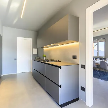 Falcone 5 Bedrooms 10 Pax Villa *