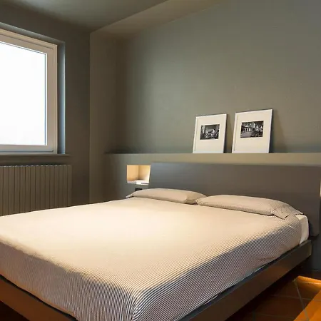 Falcone 5 Bedrooms 10 Pax Villa