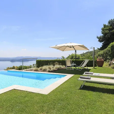Falcone 5 Bedrooms 10 Pax