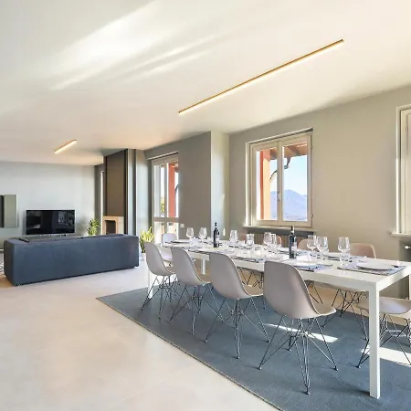 Villa Falcone 5 Bedrooms 10 Pax Belgirate